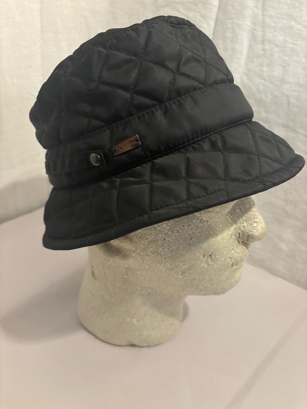 Betmar quilted rain hat black